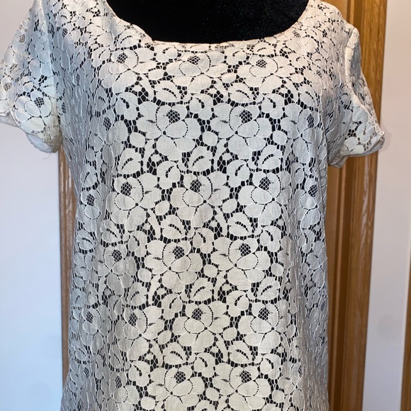 Aritzia Talula, excellent condition, White/ off white color, Small - Picture 2 of 6